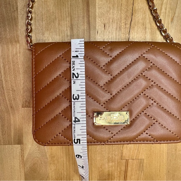 bebe Sophia chain crossbody - Picture 14 of 16